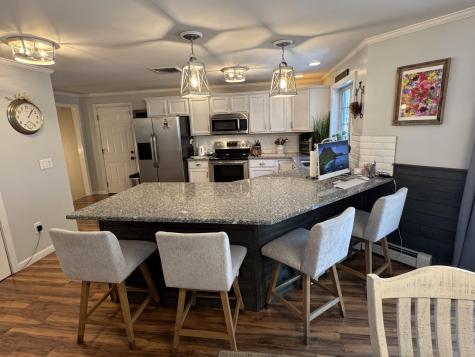 18 Ledges Court Lewiston ME 04240