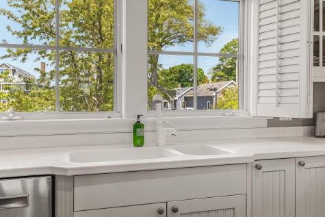4 Island Avenue Kittery ME 03904