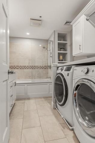 4 Island Avenue Kittery ME 03904