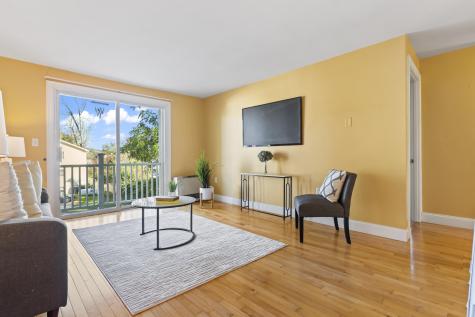 11 Carriage Hill Eliot ME 03903