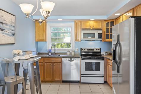 11 Carriage Hill Eliot ME 03903