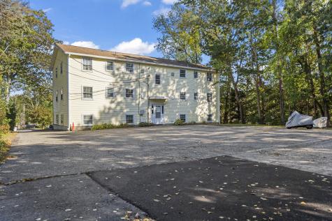 11 Carriage Hill Eliot ME 03903