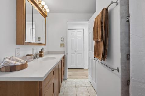 47 Cluf Bay Road Brunswick ME 04011