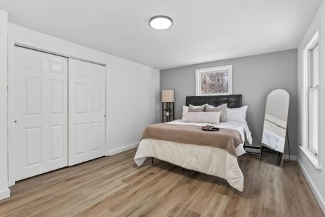 47 Cluf Bay Road Brunswick ME 04011