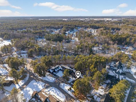 47 Cluf Bay Road Brunswick ME 04011