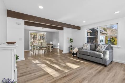 47 Cluf Bay Road Brunswick ME 04011