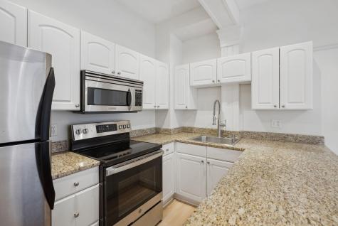 17 Pine Street Portland ME 04102