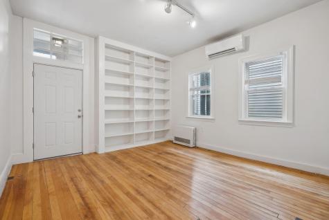 17 Pine Street Portland ME 04102