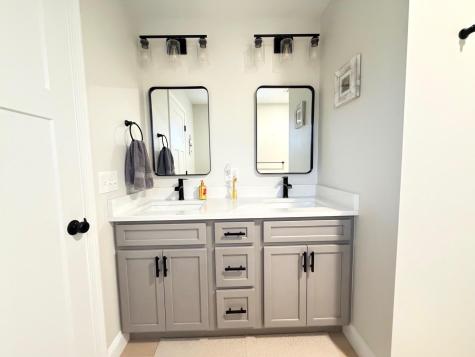 75 Maple Street Saco ME 04072