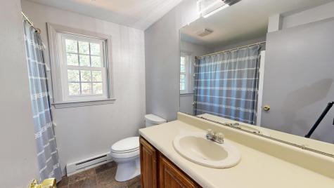 27 Andrea Lane Auburn ME 04210