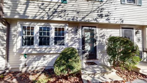 27 Andrea Lane Auburn ME 04210