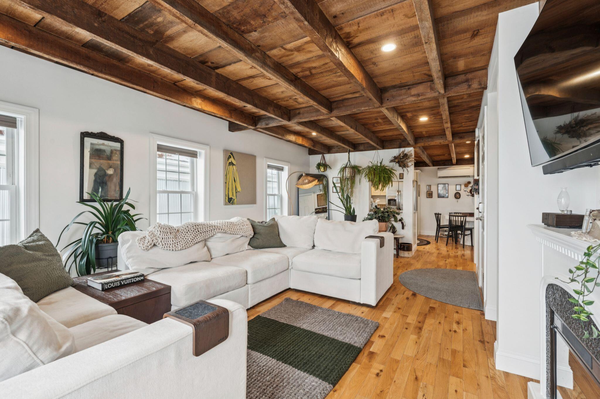 16 Tate Street Portland ME 04102