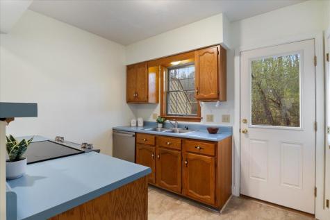 8 Cheshire Meadows Lane Kennebunk ME 04043