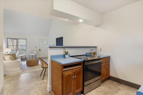 8 Cheshire Meadows Lane Kennebunk ME 04043