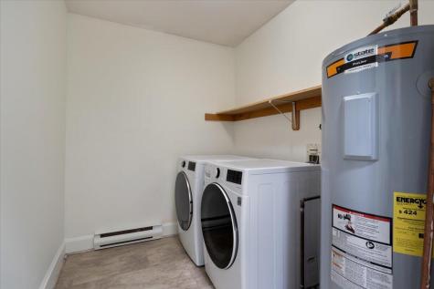 8 Cheshire Meadows Lane Kennebunk ME 04043