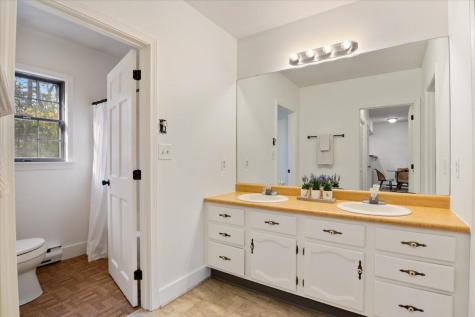 8 Cheshire Meadows Lane Kennebunk ME 04043