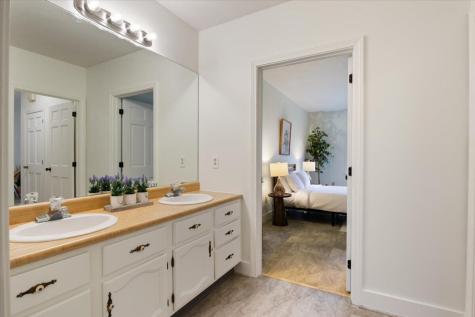 8 Cheshire Meadows Lane Kennebunk ME 04043