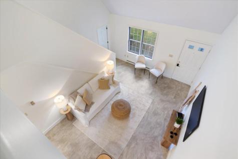 8 Cheshire Meadows Lane Kennebunk ME 04043