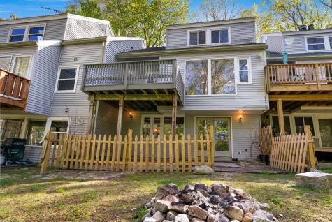 10 E Pinnacle Road Bridgton ME 04009