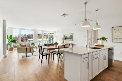 267 Us Route 1 Falmouth ME 04105