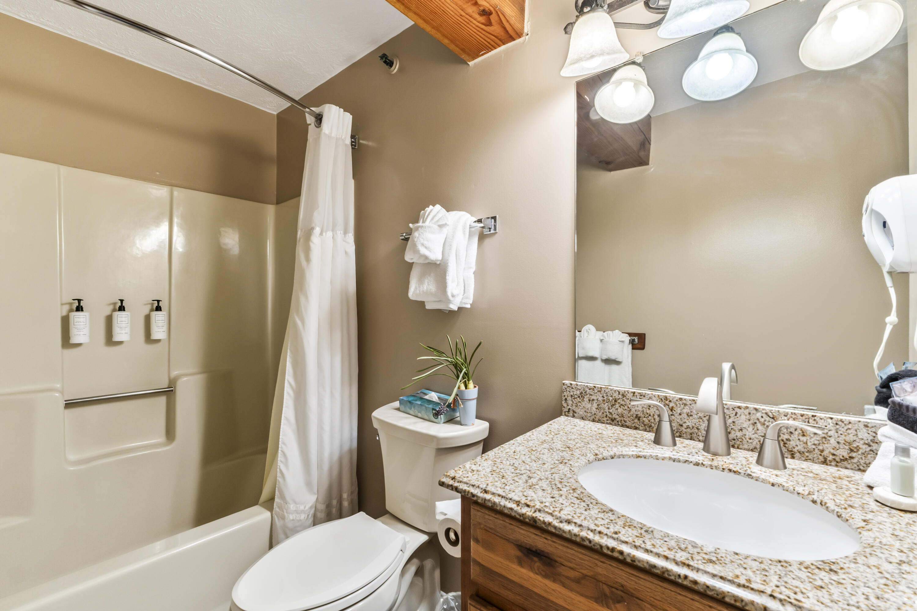 1351 Post Road Wells ME 04090