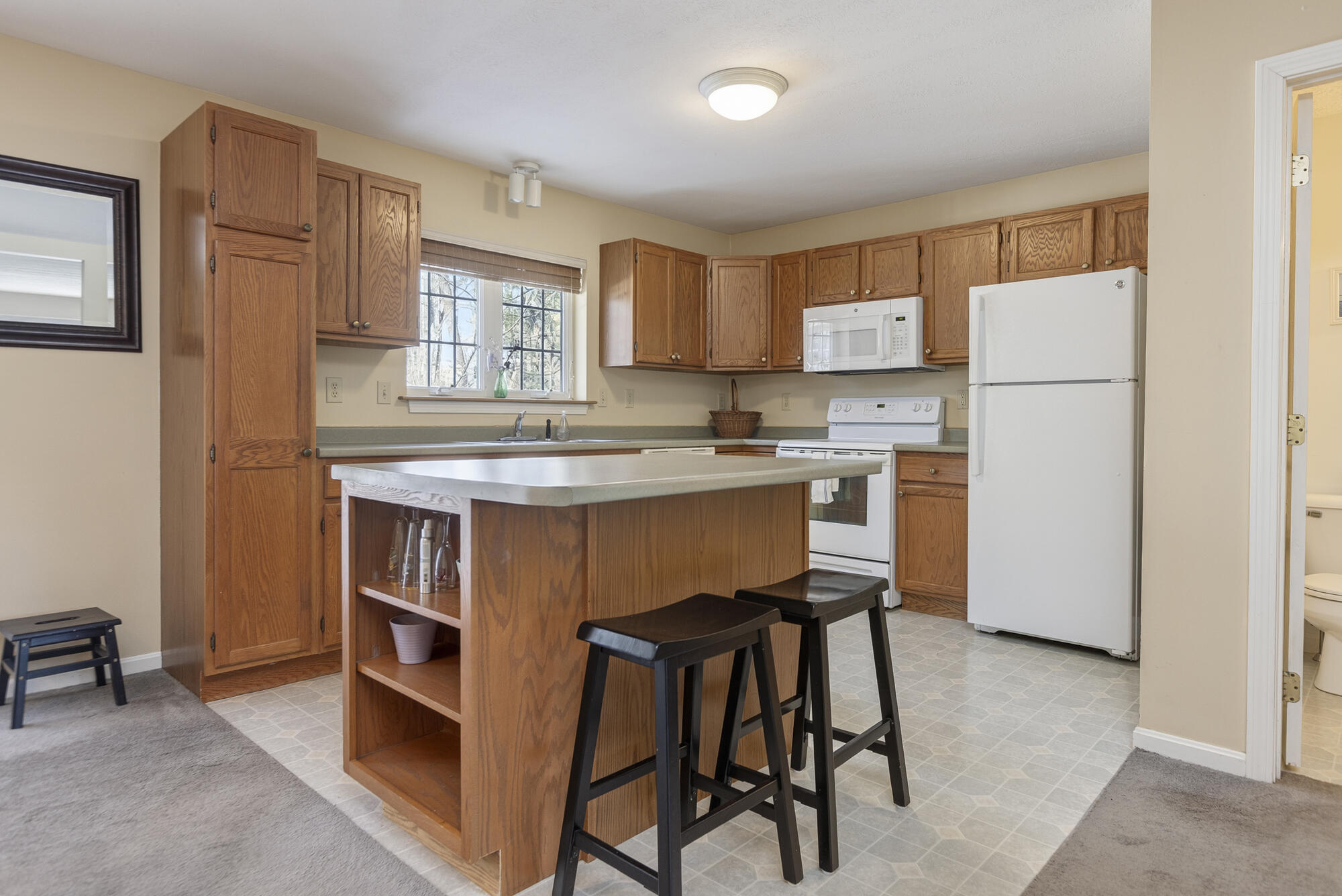 52 Ashley Lane Portland ME 04103