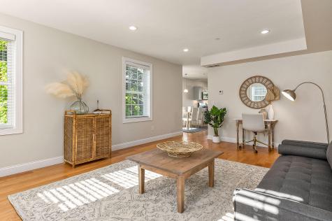 5 Pleasant Street Kittery ME 03904