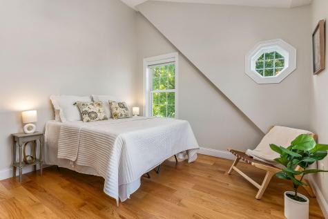 5 Pleasant Street Kittery ME 03904