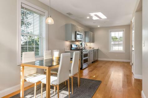 5 Pleasant Street Kittery ME 03904