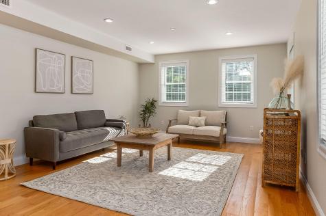 5 Pleasant Street Kittery ME 03904