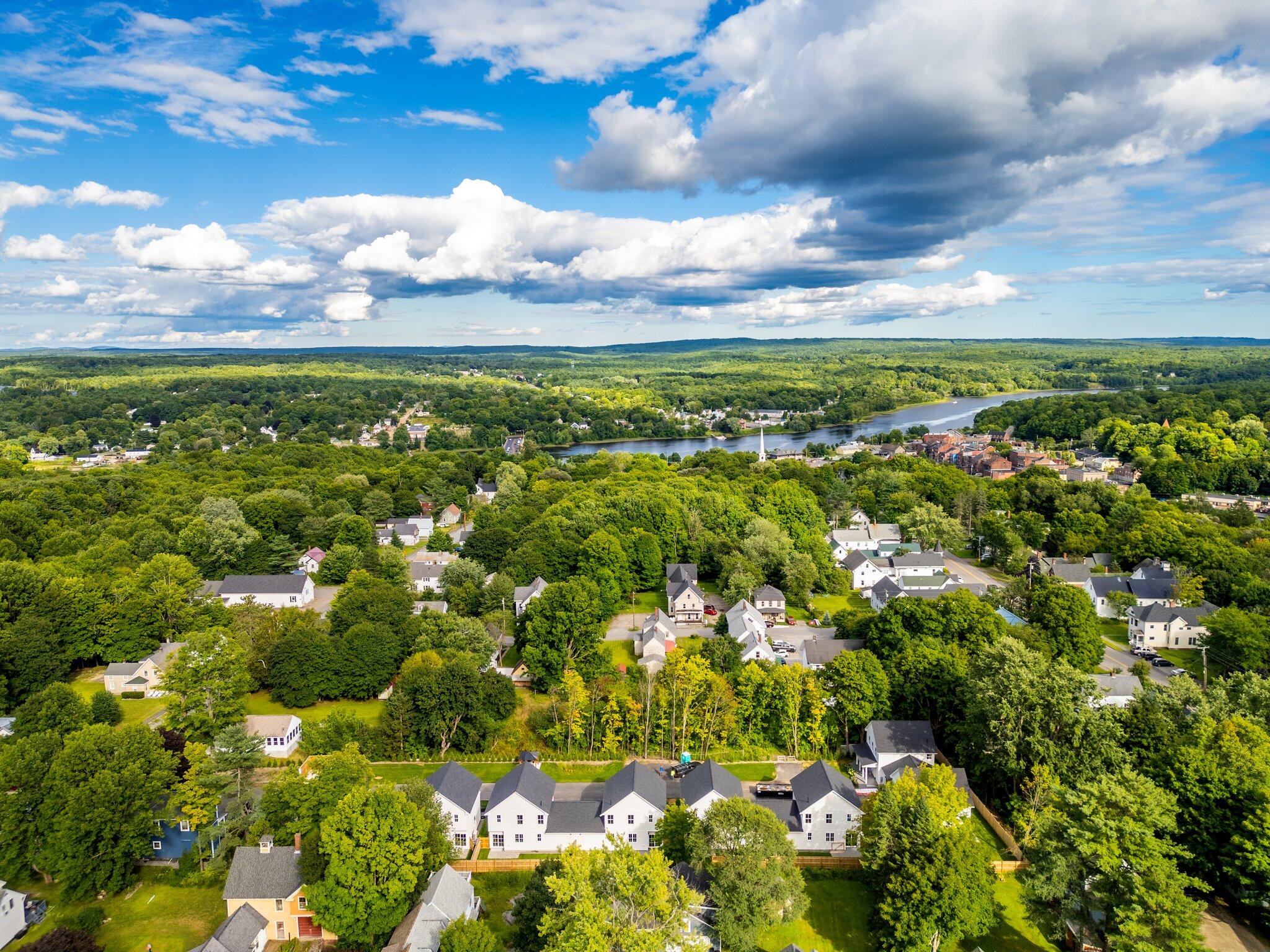 21 Magnolia Lane Gardiner ME 04345