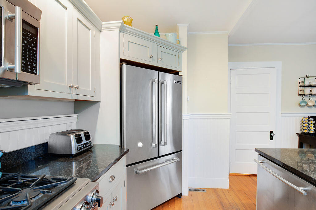25 Shore Road Ogunquit ME 03907