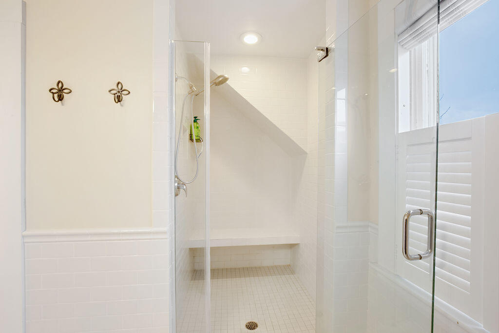 25 Shore Road Ogunquit ME 03907