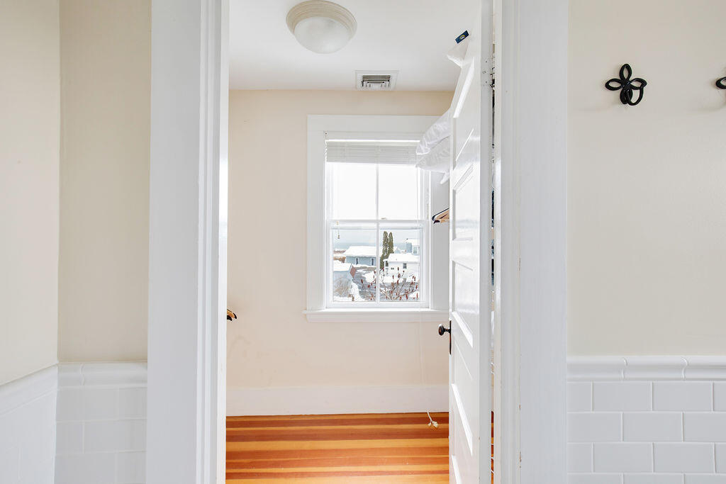 25 Shore Road Ogunquit ME 03907