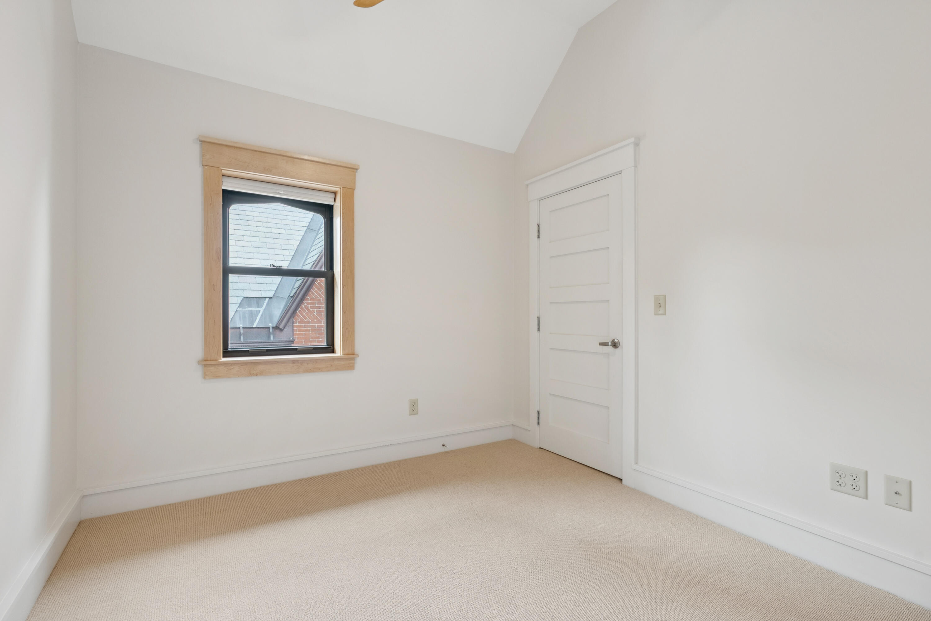 26 Thomas Street Portland ME 04102