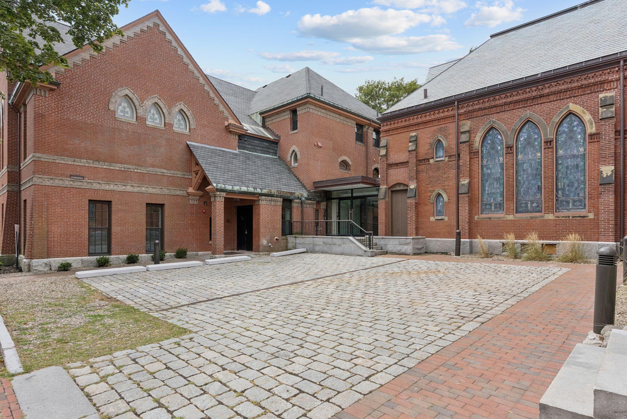 26 Thomas Street Portland ME 04102