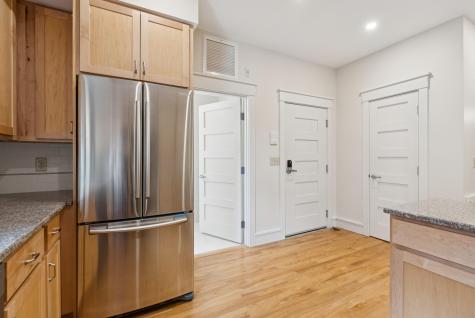 26 Thomas Street Portland ME 04102