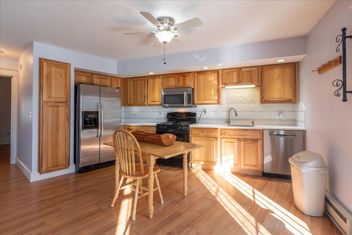 15 Hilltop Drive Rockport ME 04856