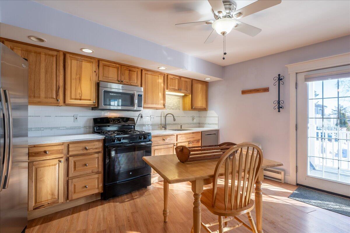 15 Hilltop Drive Rockport ME 04856