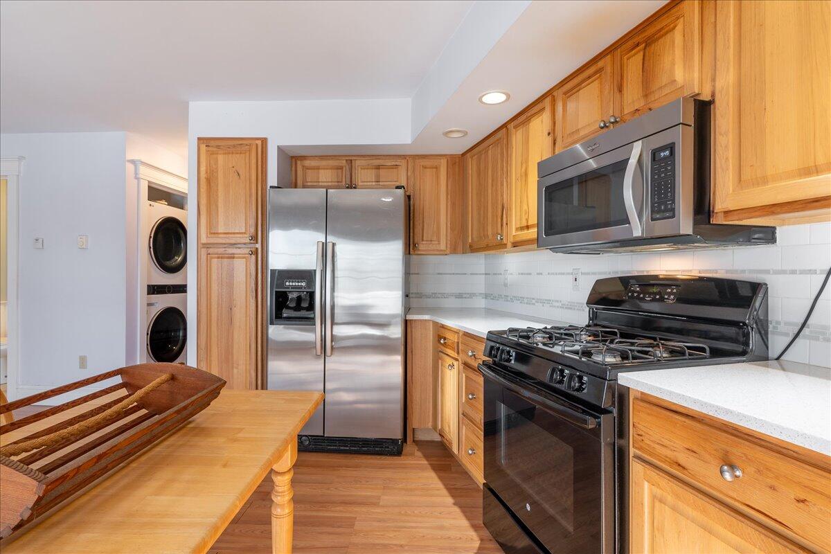 15 Hilltop Drive Rockport ME 04856