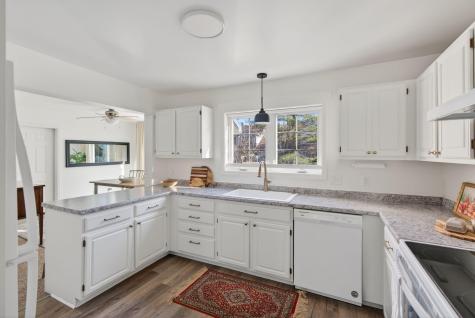 2 Chickadee Circle Brunswick ME 04011