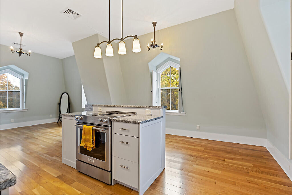 15 Middle Street Hallowell ME 04347