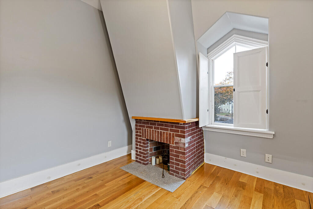 15 Middle Street Hallowell ME 04347