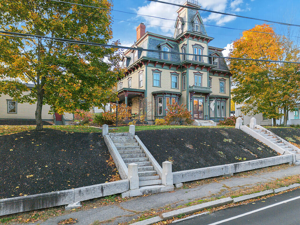 15 Middle Street Hallowell ME 04347