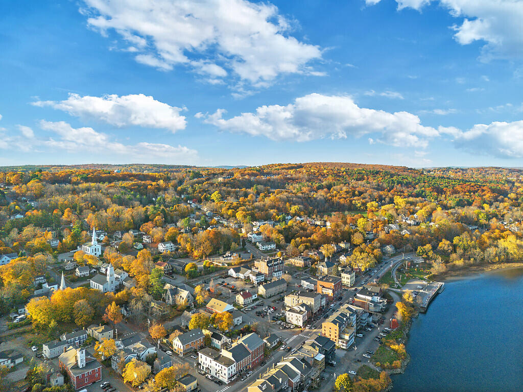 15 Middle Street Hallowell ME 04347