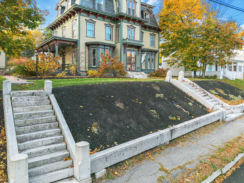 15 Middle Street Hallowell ME 04347