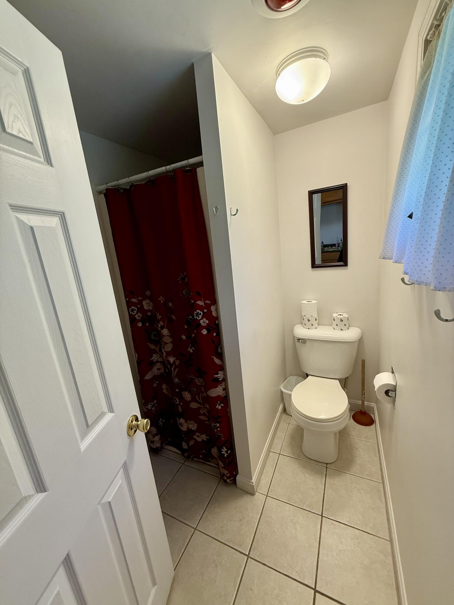 16 Moosehead Motel Lane Rockwood T1 R1 Nbkp ME 04478