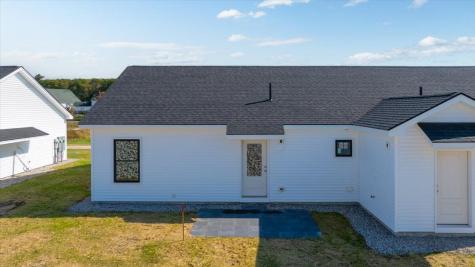 3 Freedom Farm Road Auburn ME 04210