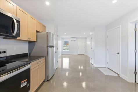 3 Freedom Farm Road Auburn ME 04210