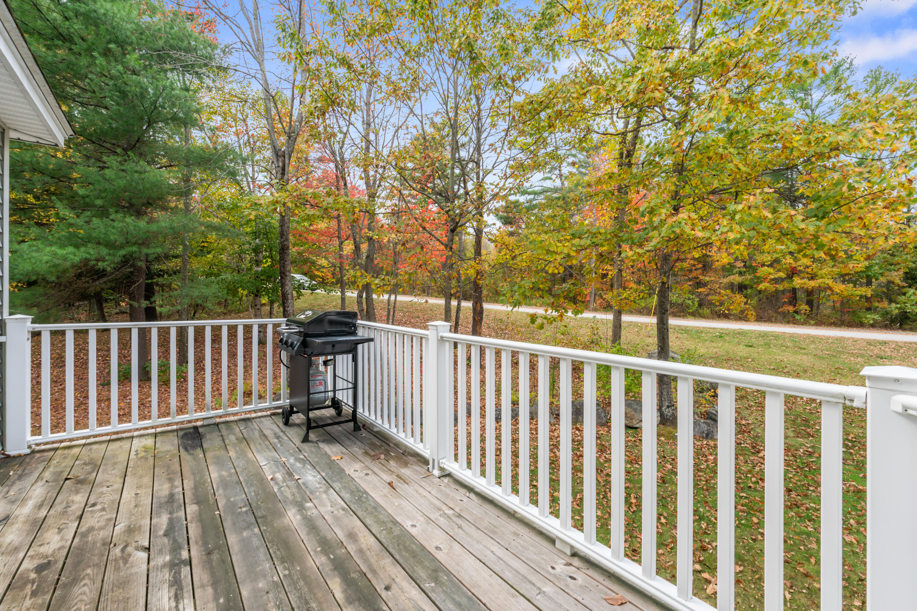 9 Ledges Court Lewiston ME 04240